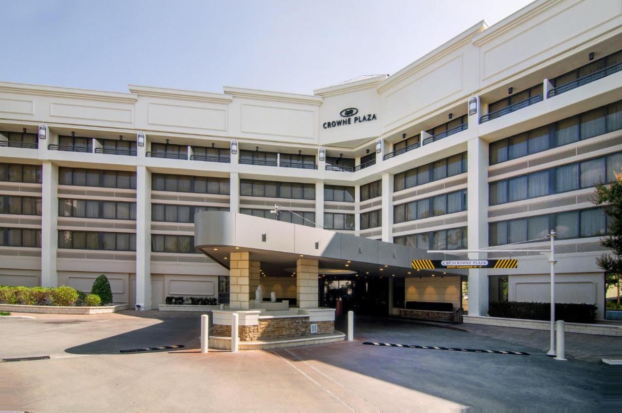 Crowne Plaza Executive Center Baton Rouge, An Ihg Hotel Exterior photo
